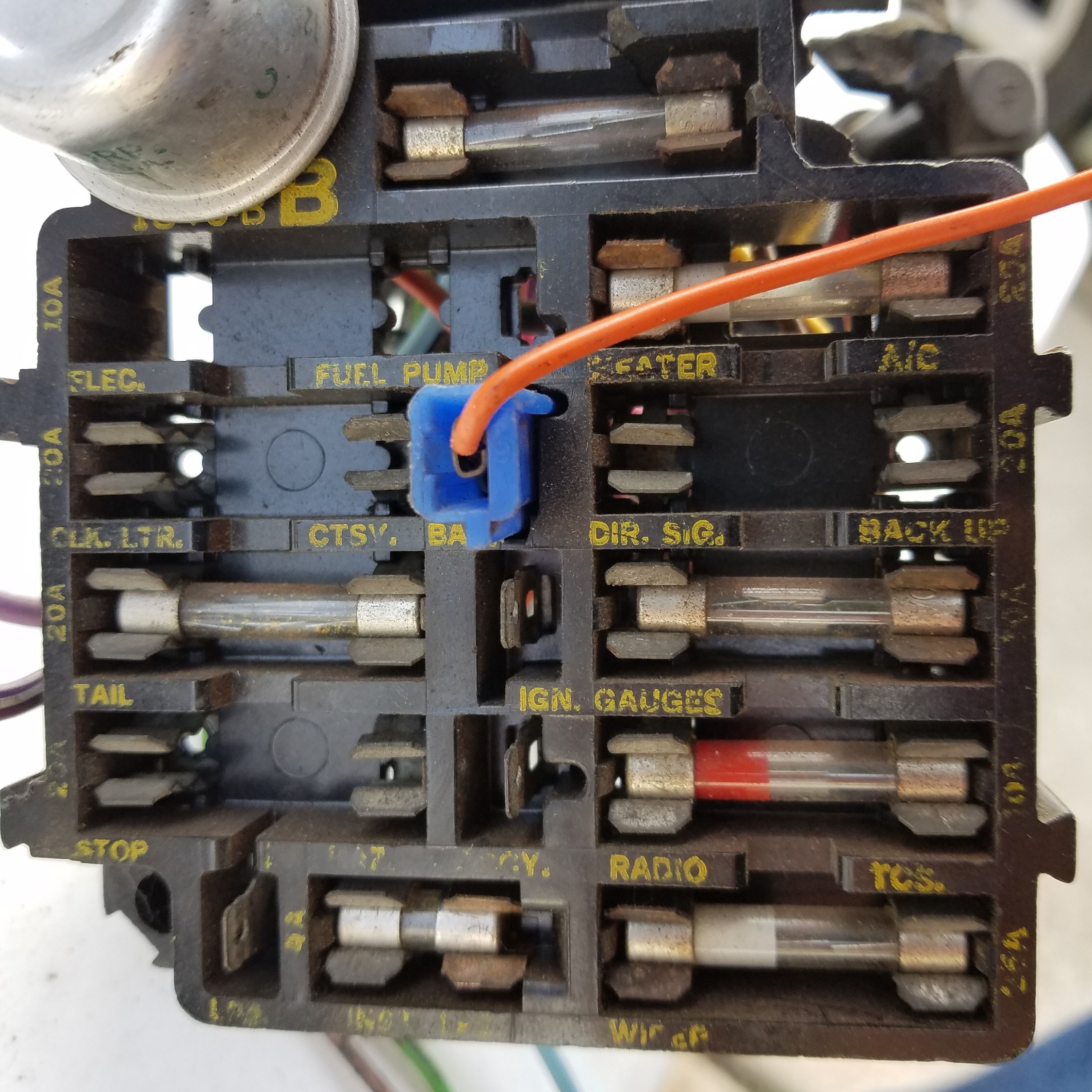 76' fuse block two_edited