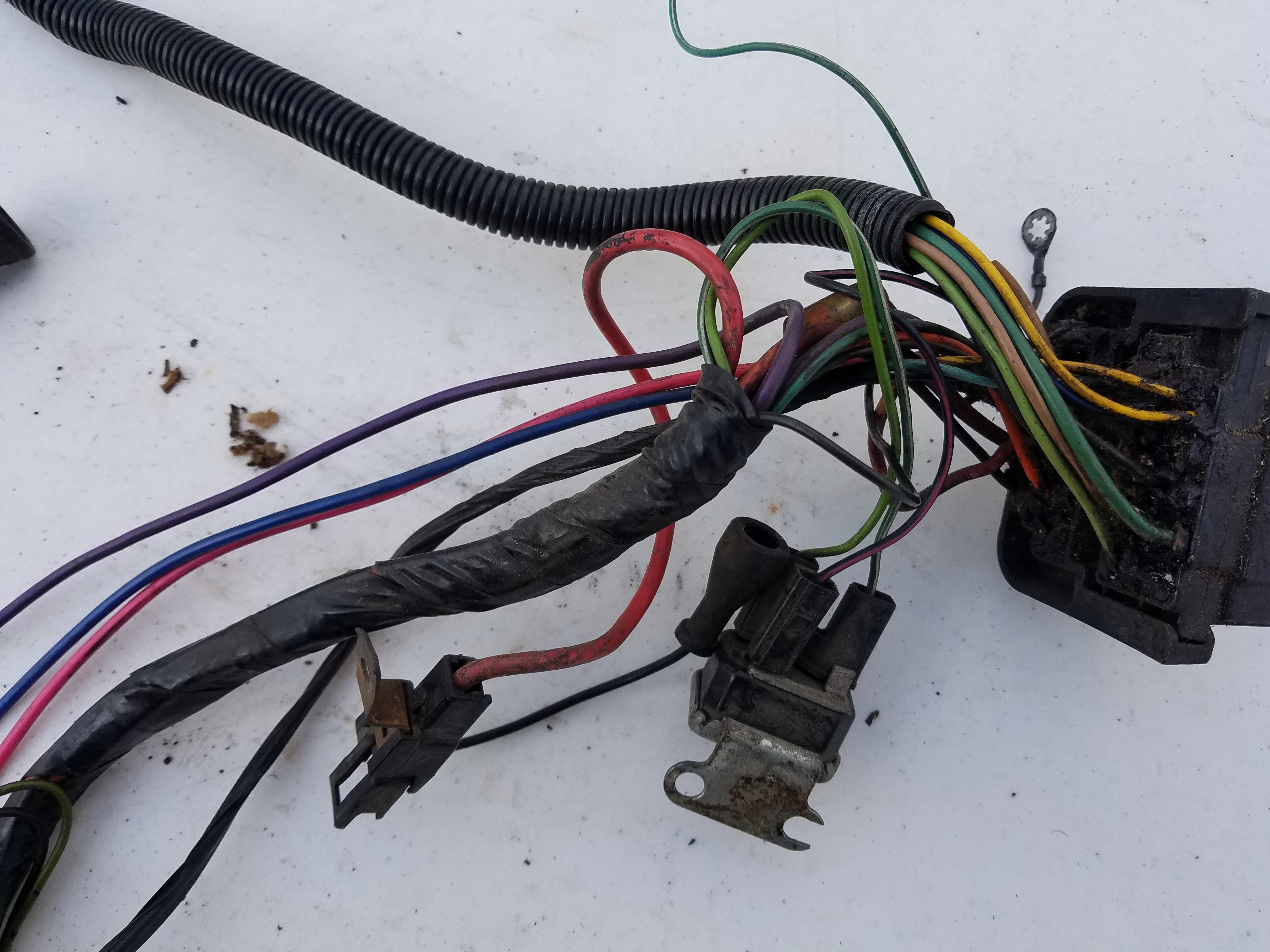 engine bay fuse block connector