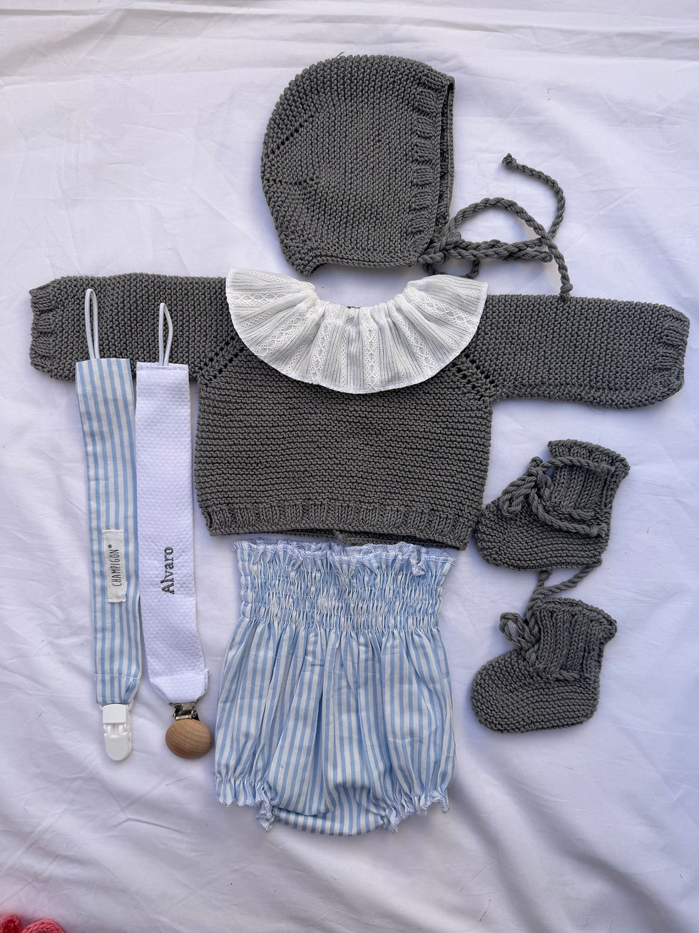 Miniatura:  Conjunto gris ceniza punto