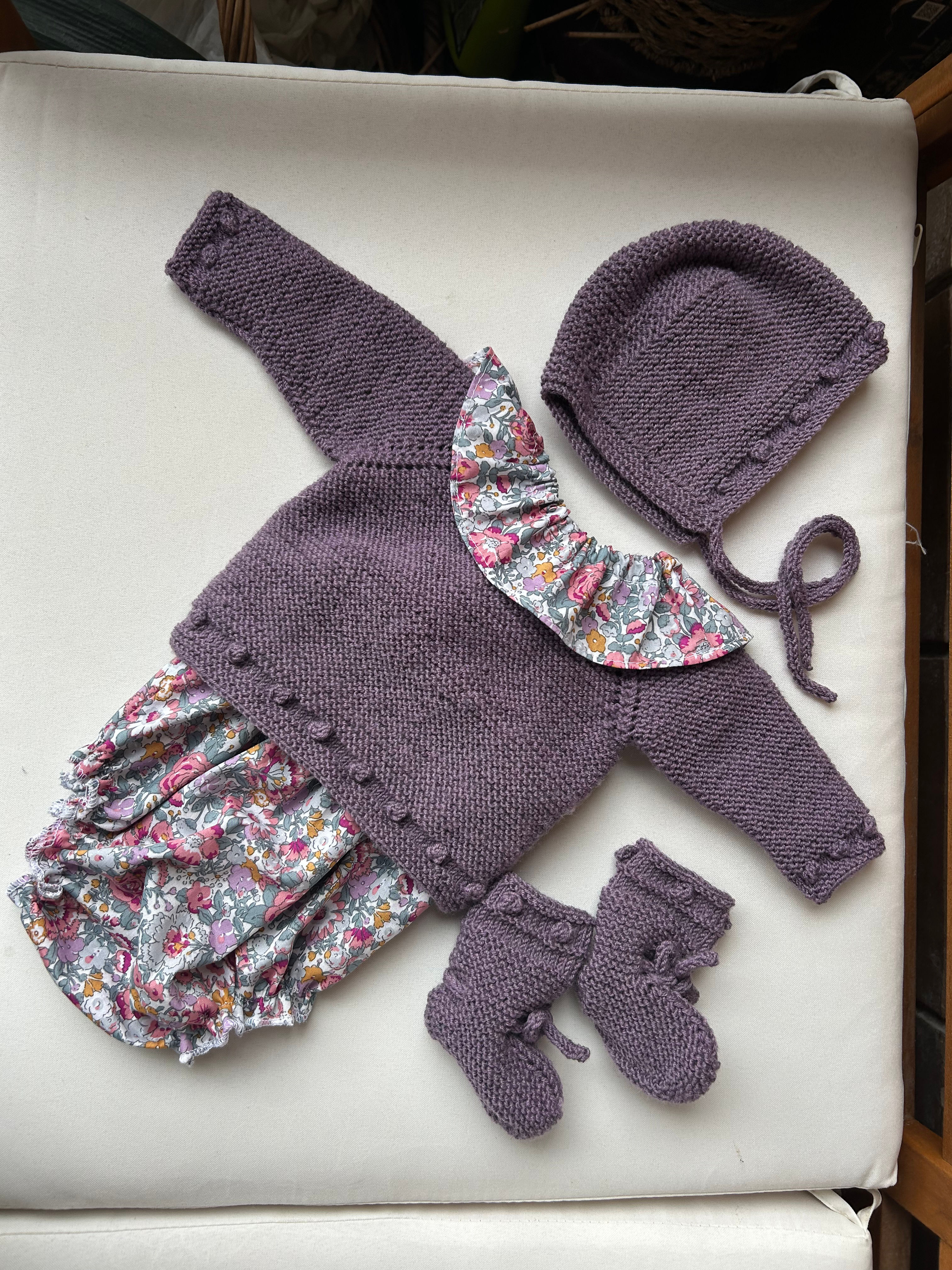 Conjunto punto morado