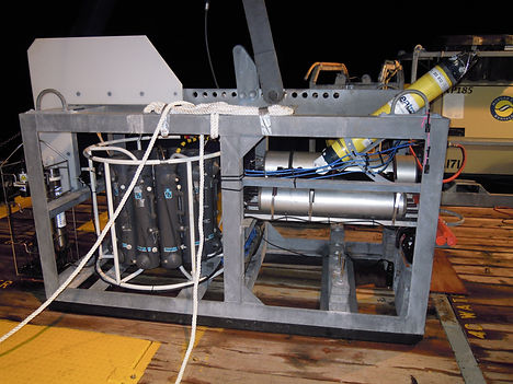 A towed subsea sampler with real-time methane and ethane analysis
