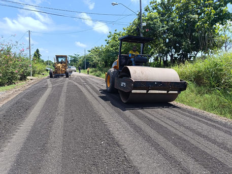 Mantenimiento vial alcanza 72 kilómetros de caminos de producción en Veraguas, Panamá