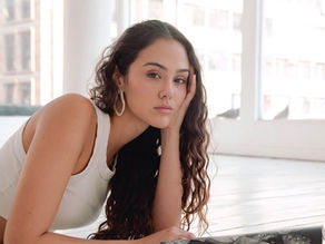SUSANA CALA, CANTANTE Y COMPOSITORA COLOMBIANA PRESENTA SU NUEVO SENCILLO“DÍAS DE MIERDA (ARIAL 3)”.