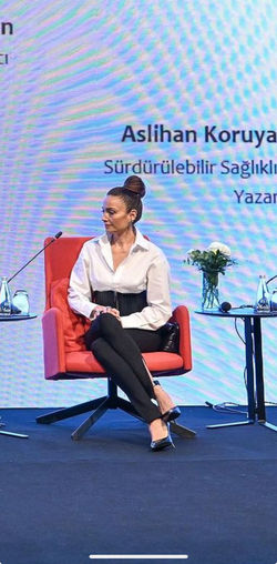 Aslihan Koruyan Sabanci Elle Green 2023 X Aveda” Konferansı