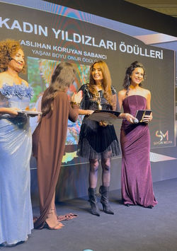 ASLIHAN KORUYAN SABANCI YAŞAM BOYU ONUR ÖDÜLÜ KUZEY KIBRIS
