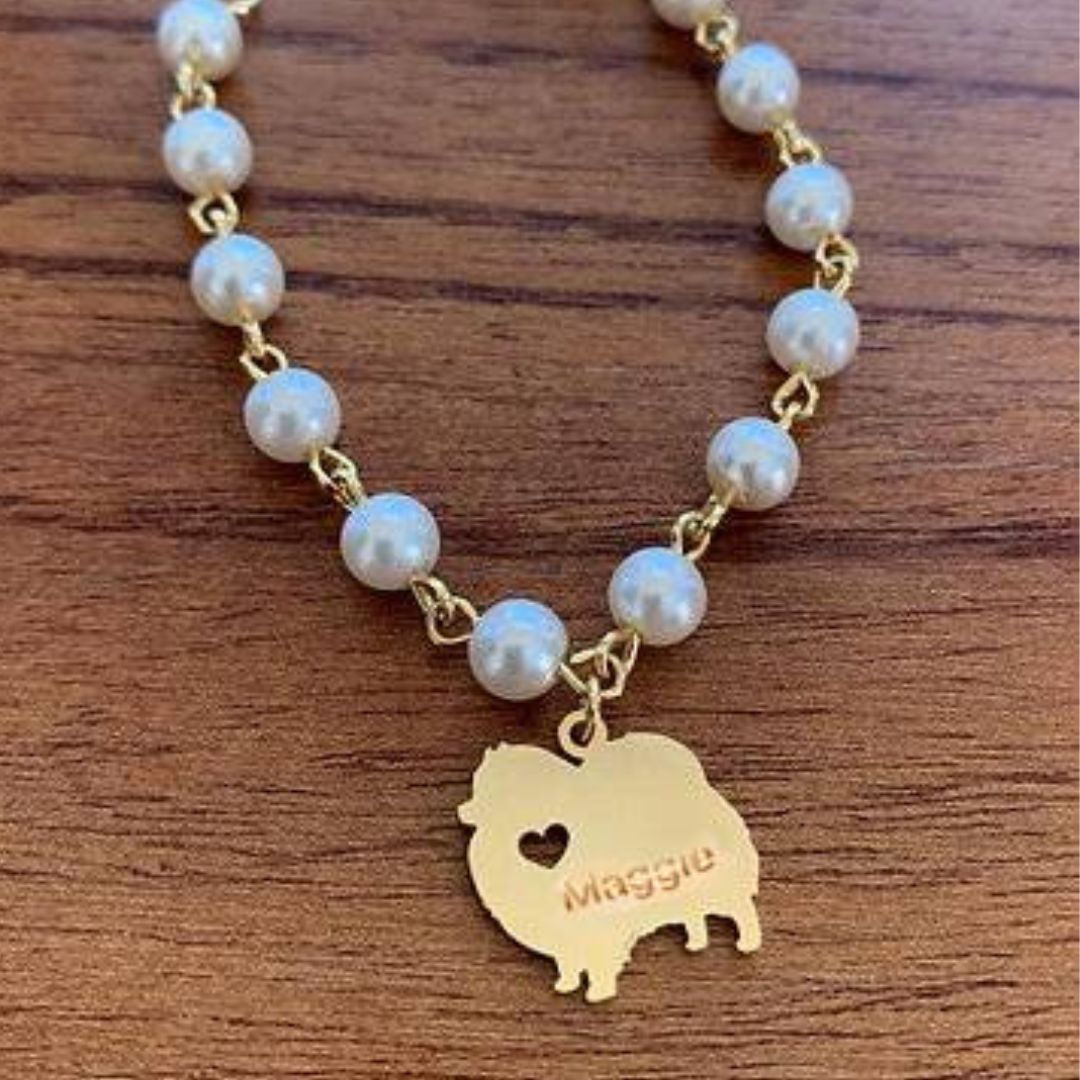PULSEIRA PÉROLAS COM PINGENTE PET PERSONALIZADO COM NOME