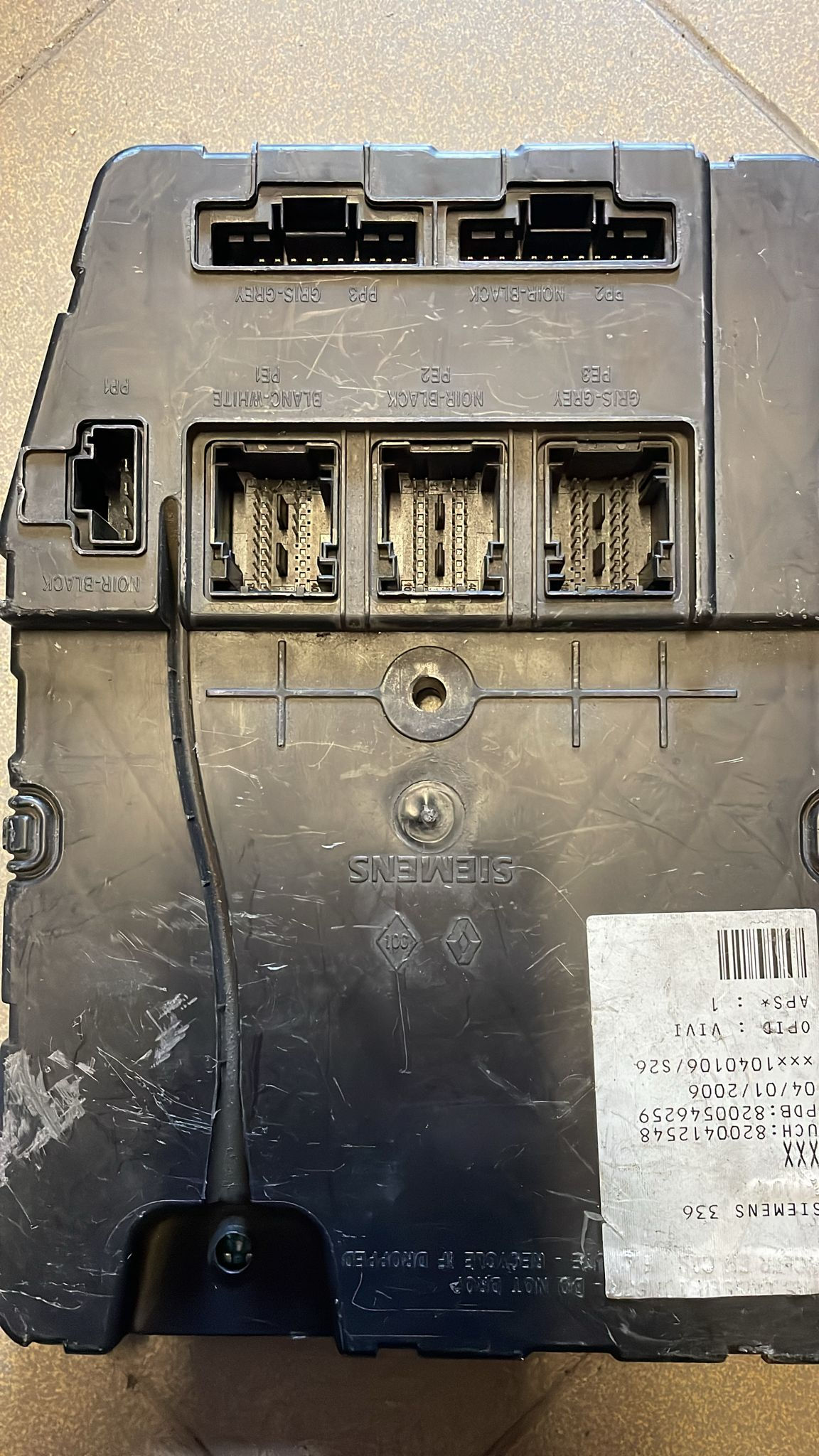 RENAULT - 8200412548 - 8200546259