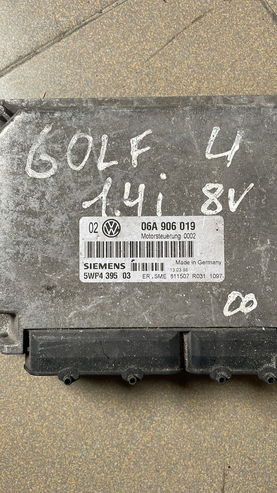 VW - 06A906019