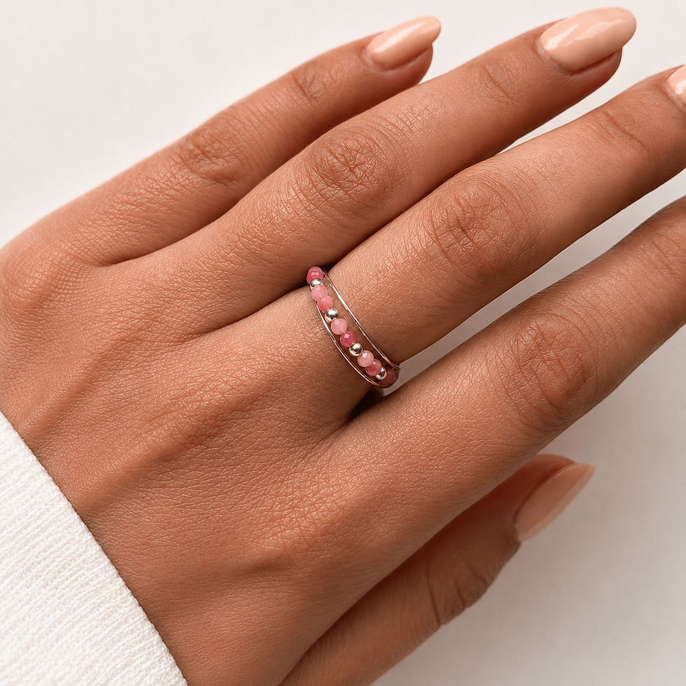Miniature : Bague triple rang Rhodonite en argent portée