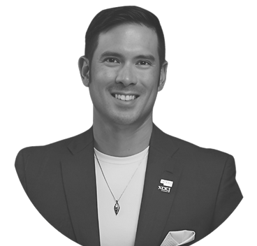 Headshot (1)_edited_edited.png