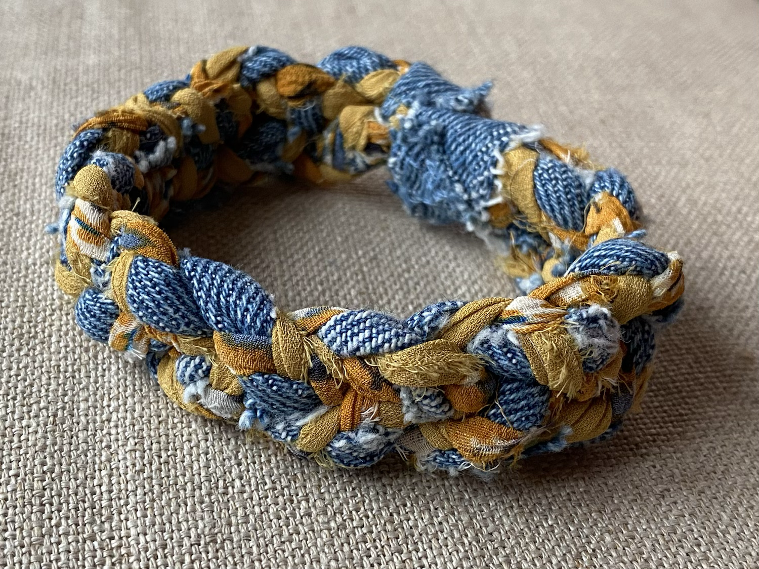 Armbånd, håndlaget