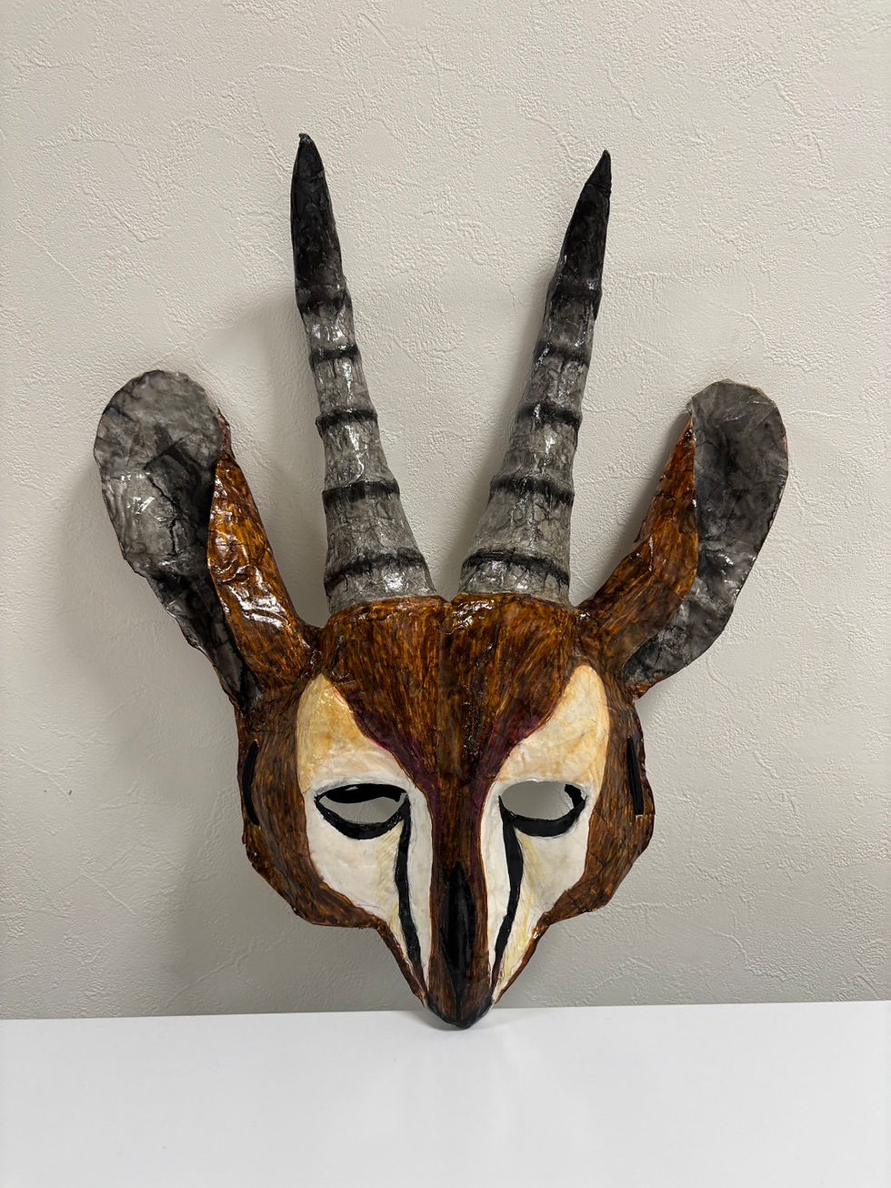 手作りのお面だそう