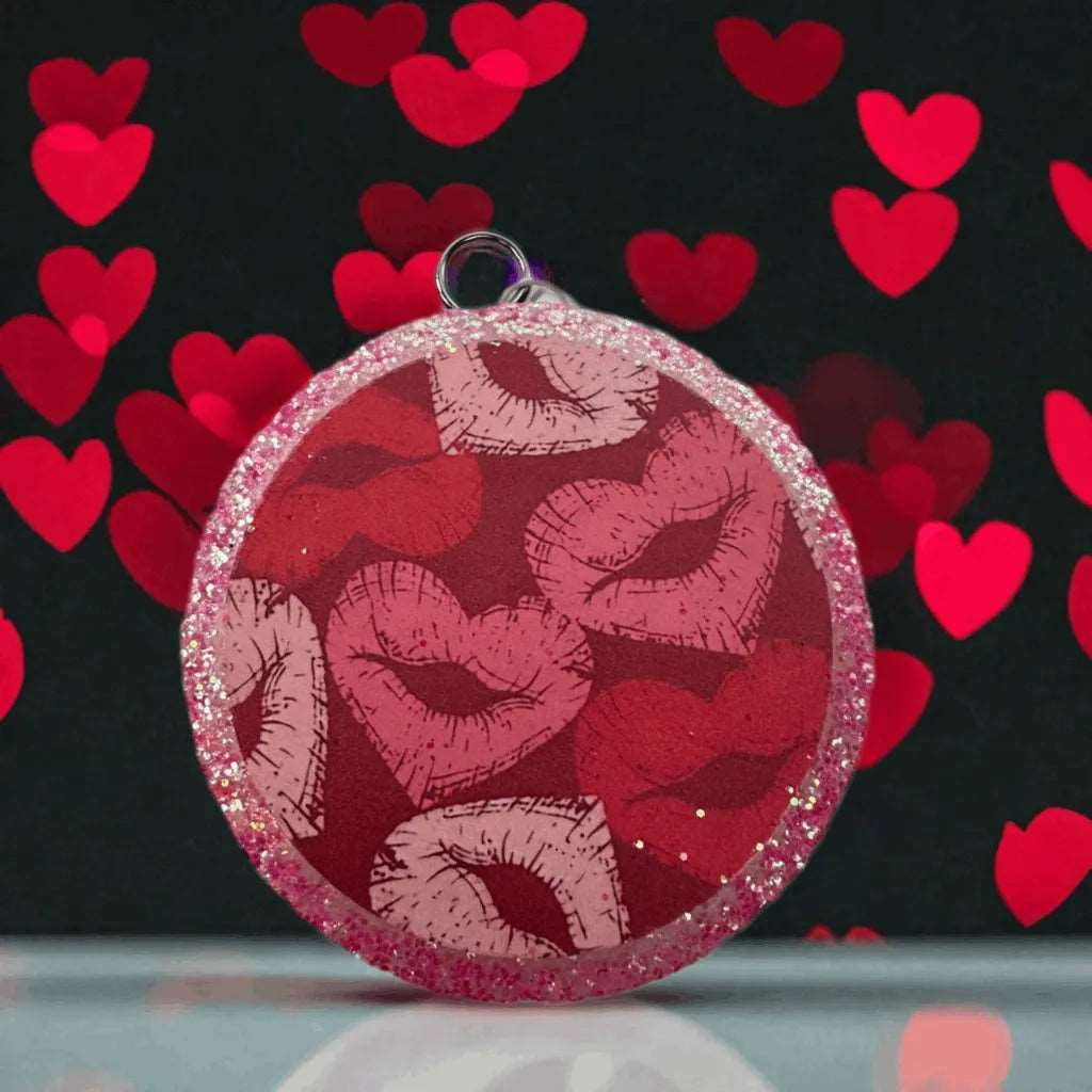 Kisses Valentine Freshie