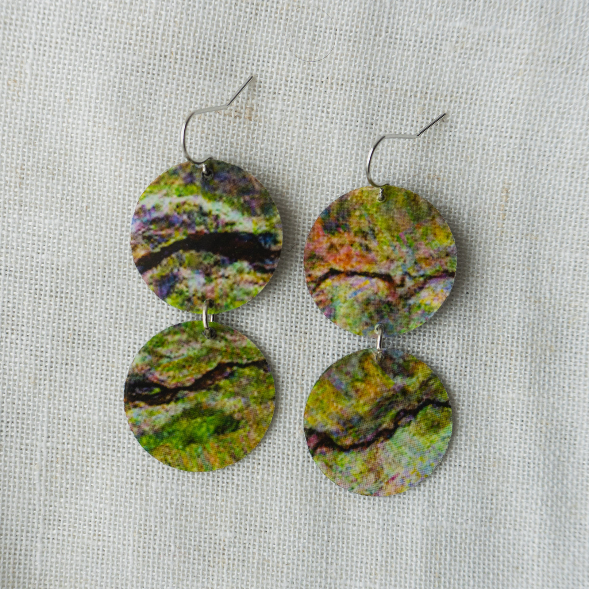 Stacked Green Lava Circles