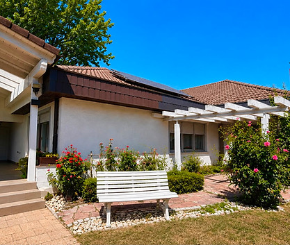 SZG1_Haus-Garten.jpeg