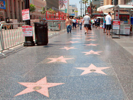 INCORPORARÁN NUEVOS NOMBRES DE ESTRELLAS AL PASEO DE LA FAMA DE HOLLYWOOD 