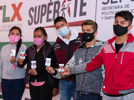 ENTREGAN “SUPÉRATE” E ICATLAX APOYOS PARA JÓVENES EMPRENDEDORES