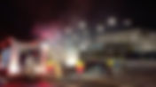 CUERPO DE BOMBEROS EXTINGUE INCENDIO FRENTE A GALERIAS.
