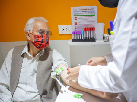 TRANSPARENTA GUSTAVO JIMÉNEZ ESTUDIOS MÉDICOS; RETA A SUS ADVERSARIOS A HACER LO MISMO