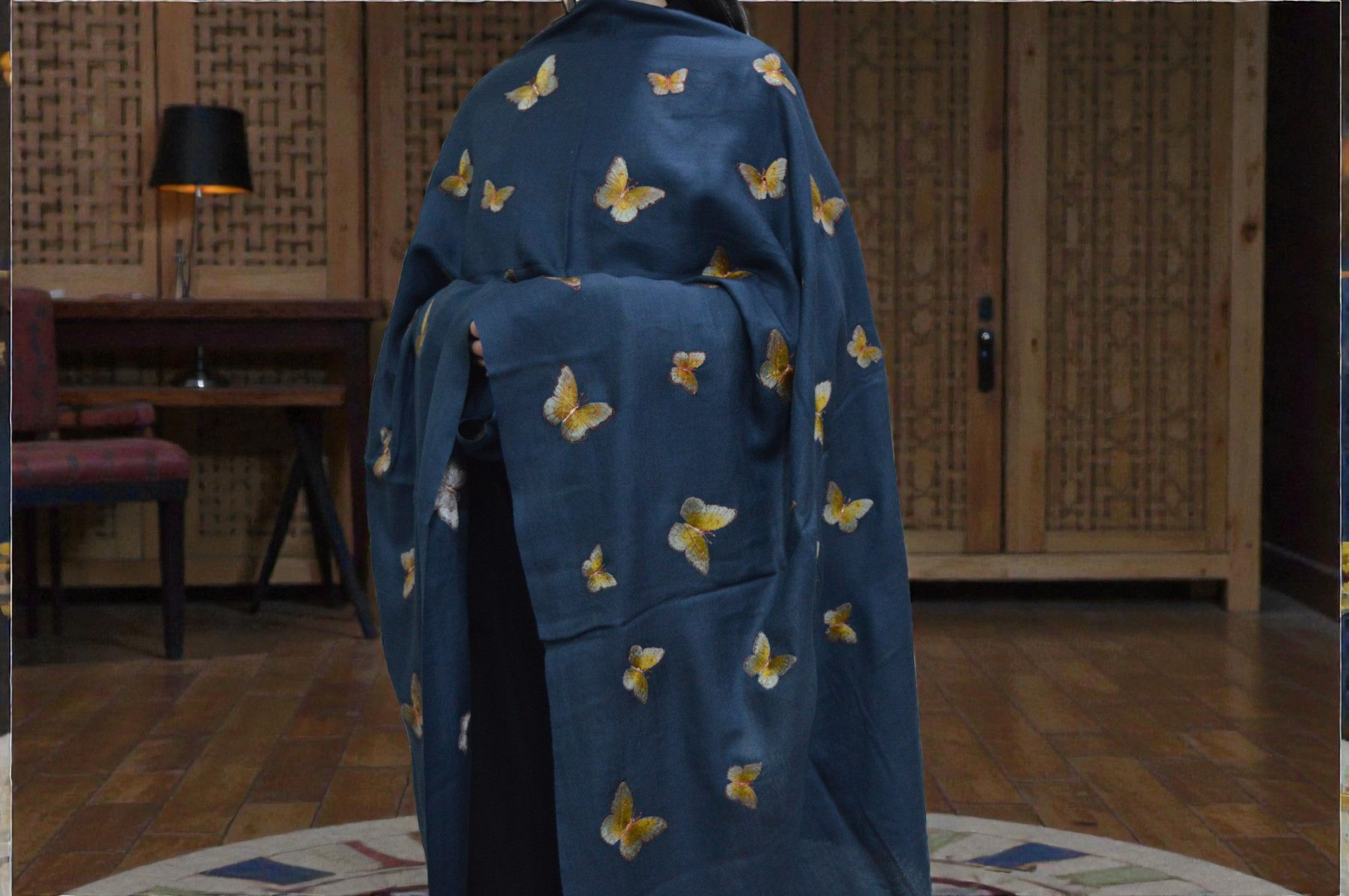 Butterfly all over stole