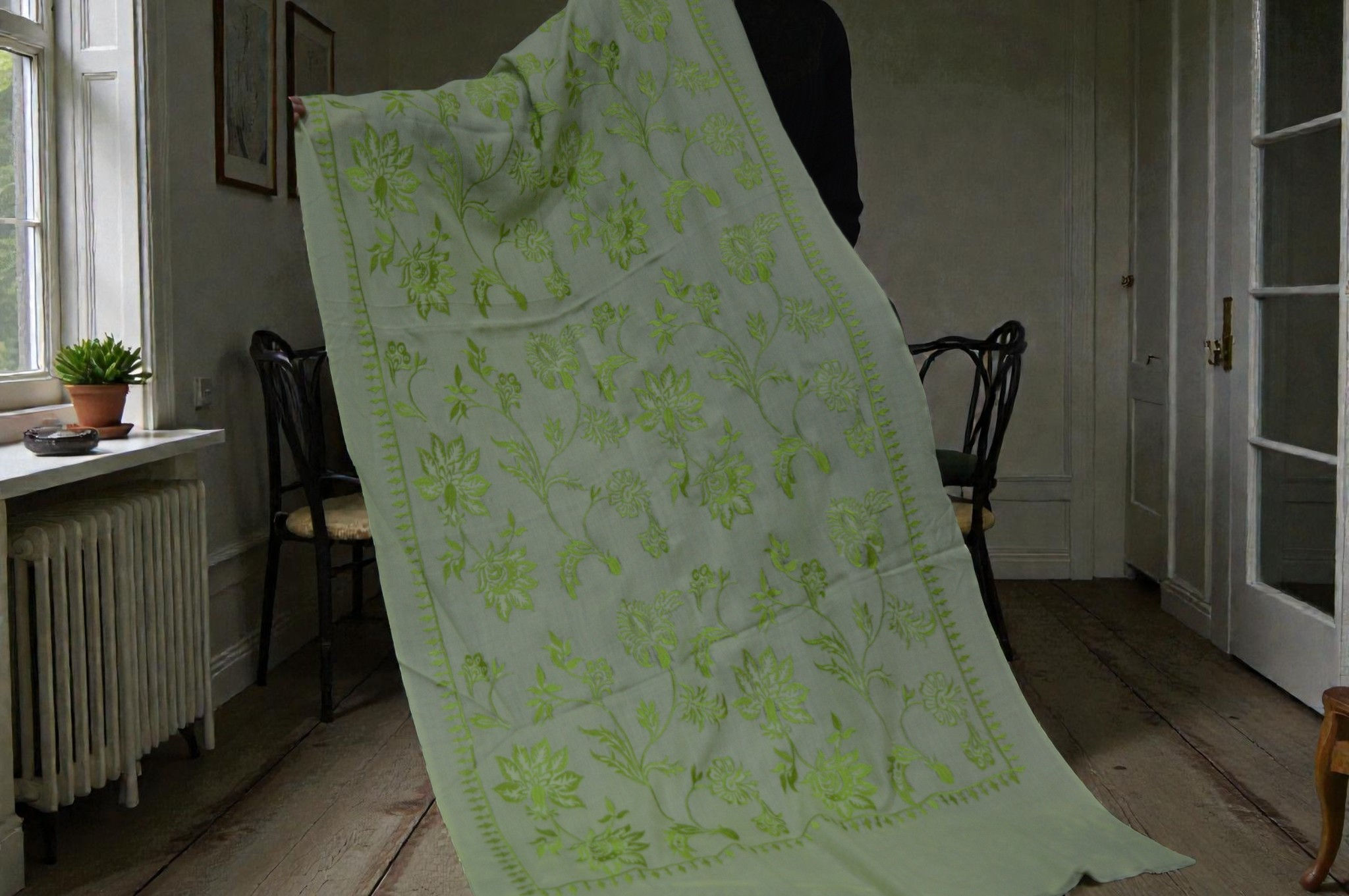 Fine wool jally stole