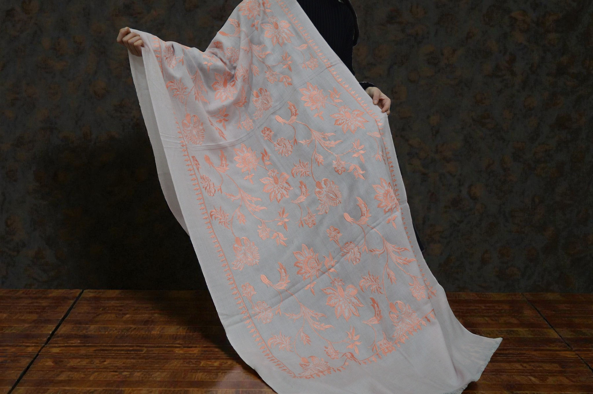 Fine wool jally stole