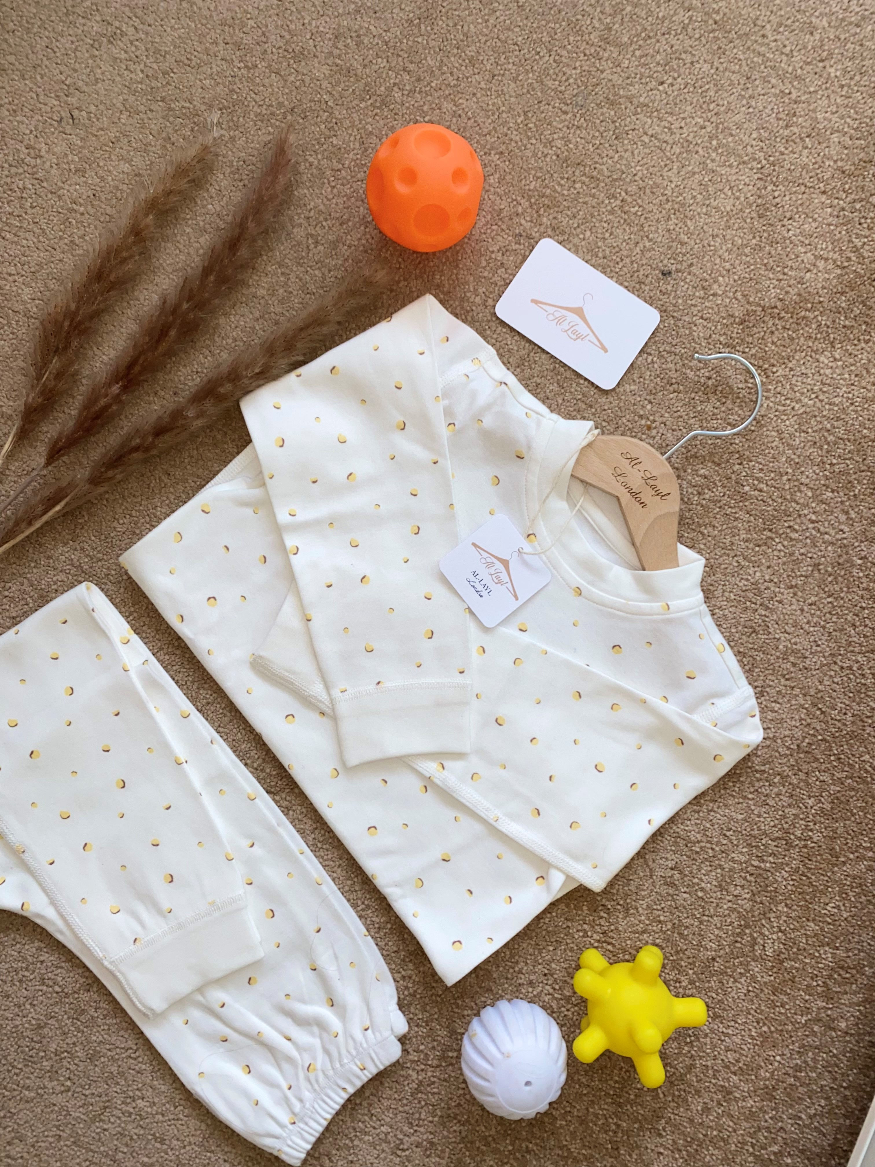 White leopard printed set