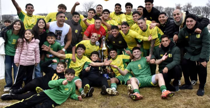 EL Canario dio la vuelta 4 fechas antes del final- Foto LIFUNE