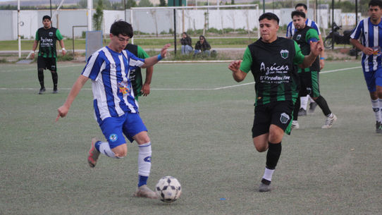 Con tres partidos, se abrió la cuarta de la Copa Neuquén