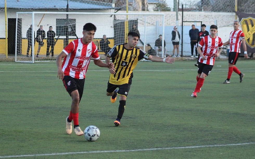 Independiente se llevó los tres puntos de Mitre y Agote- Foto Pablo Chagumil