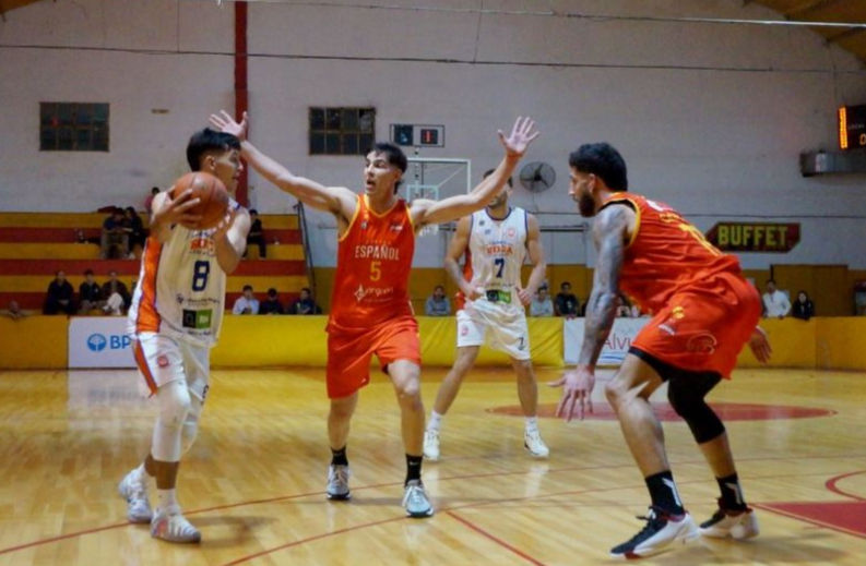 Español sigue en lo más alto de la Conferencia Sur