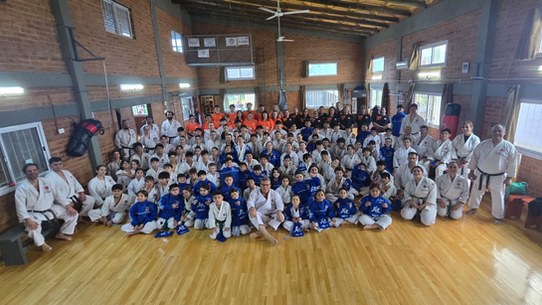 El Ruca Che recibe el torneo Nacional de Karate