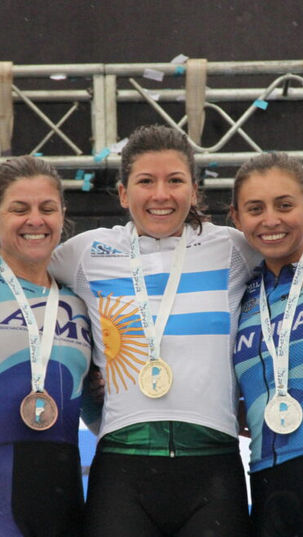 Abril Garzón, la neuquina que se coronó campeona del Argentino de ruta 
