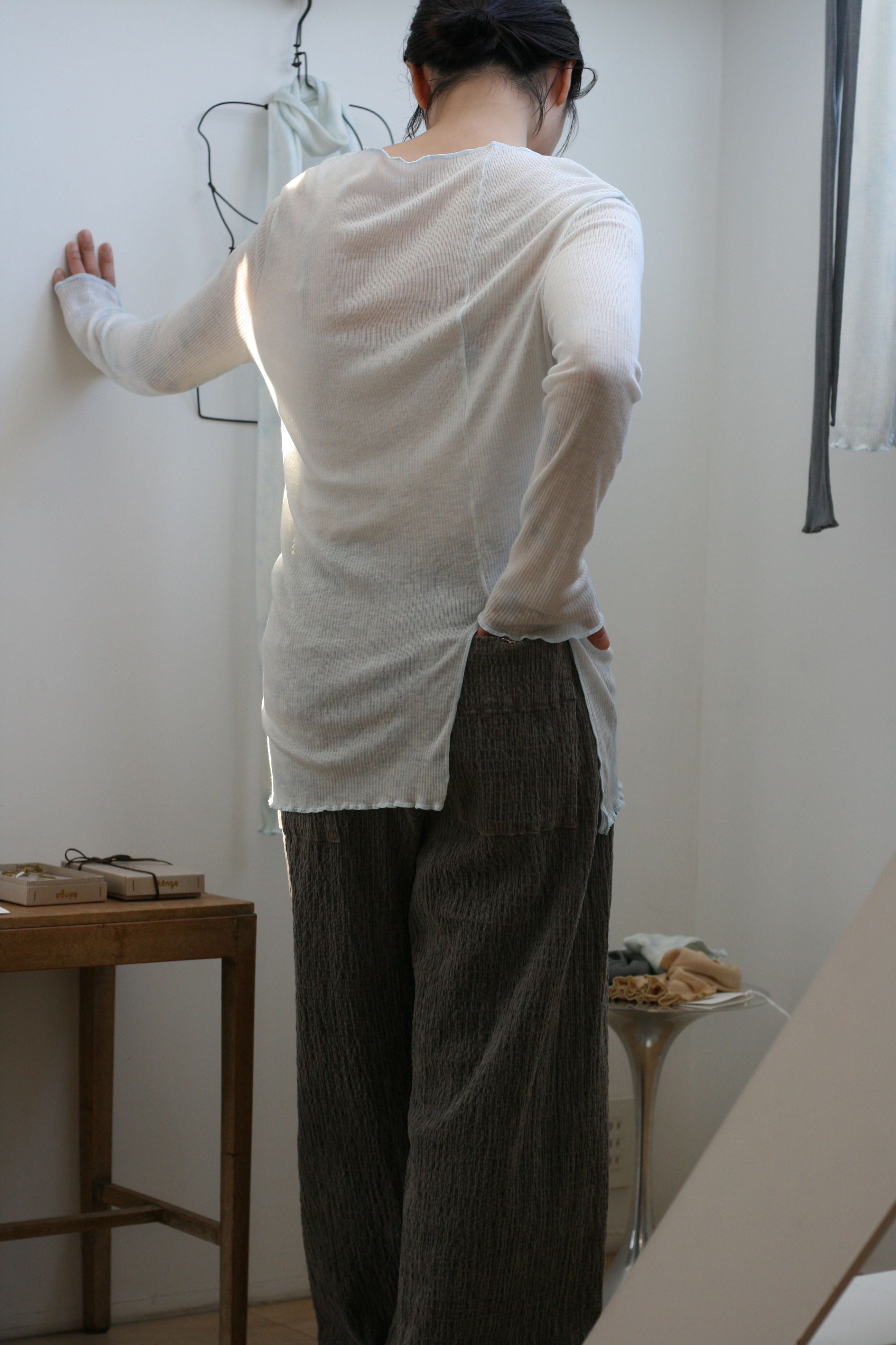 "yurumura"tencel wool slash neck long sleeve top