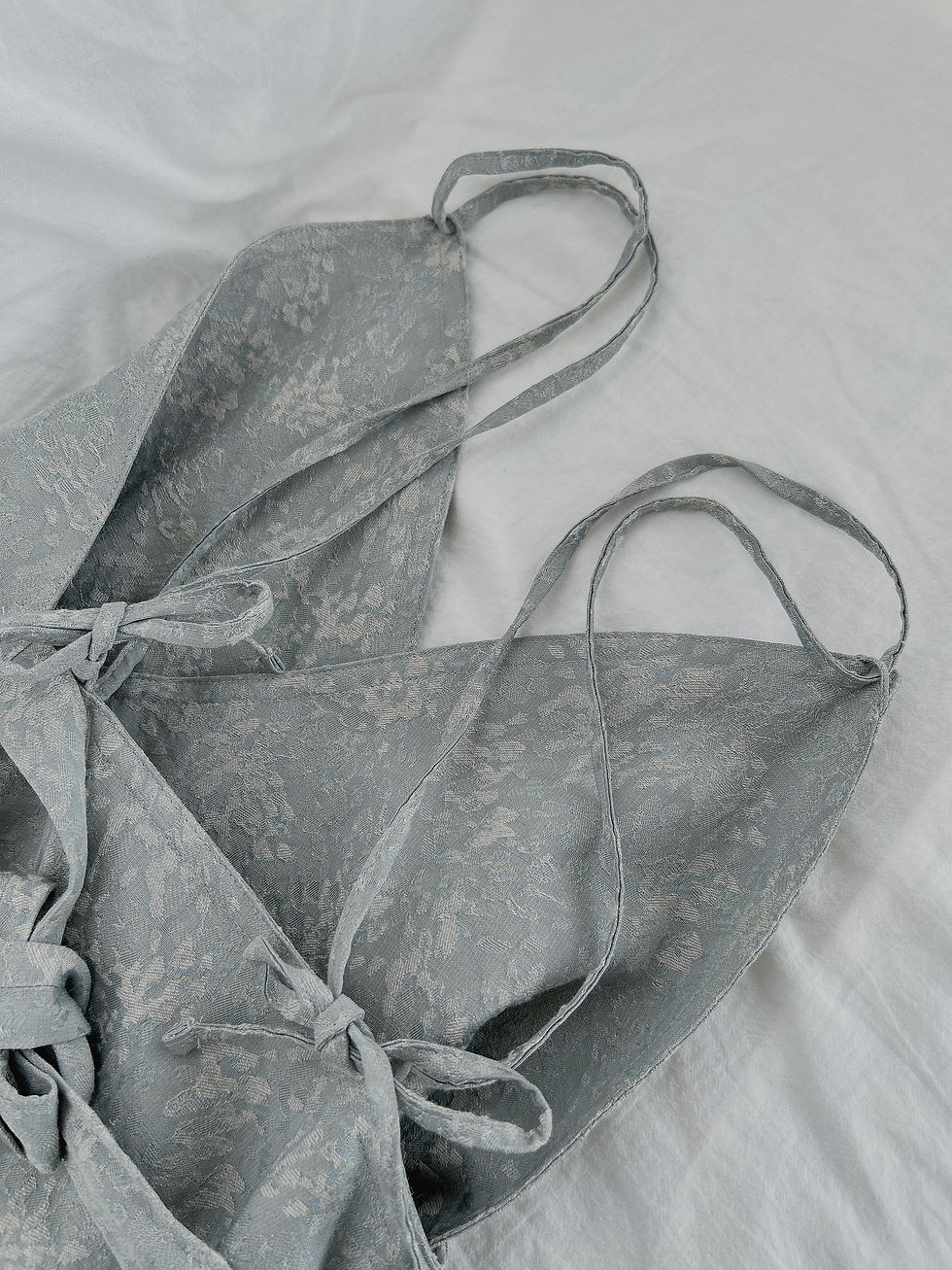 サムネイル： "refraction" jacquard wrap dress