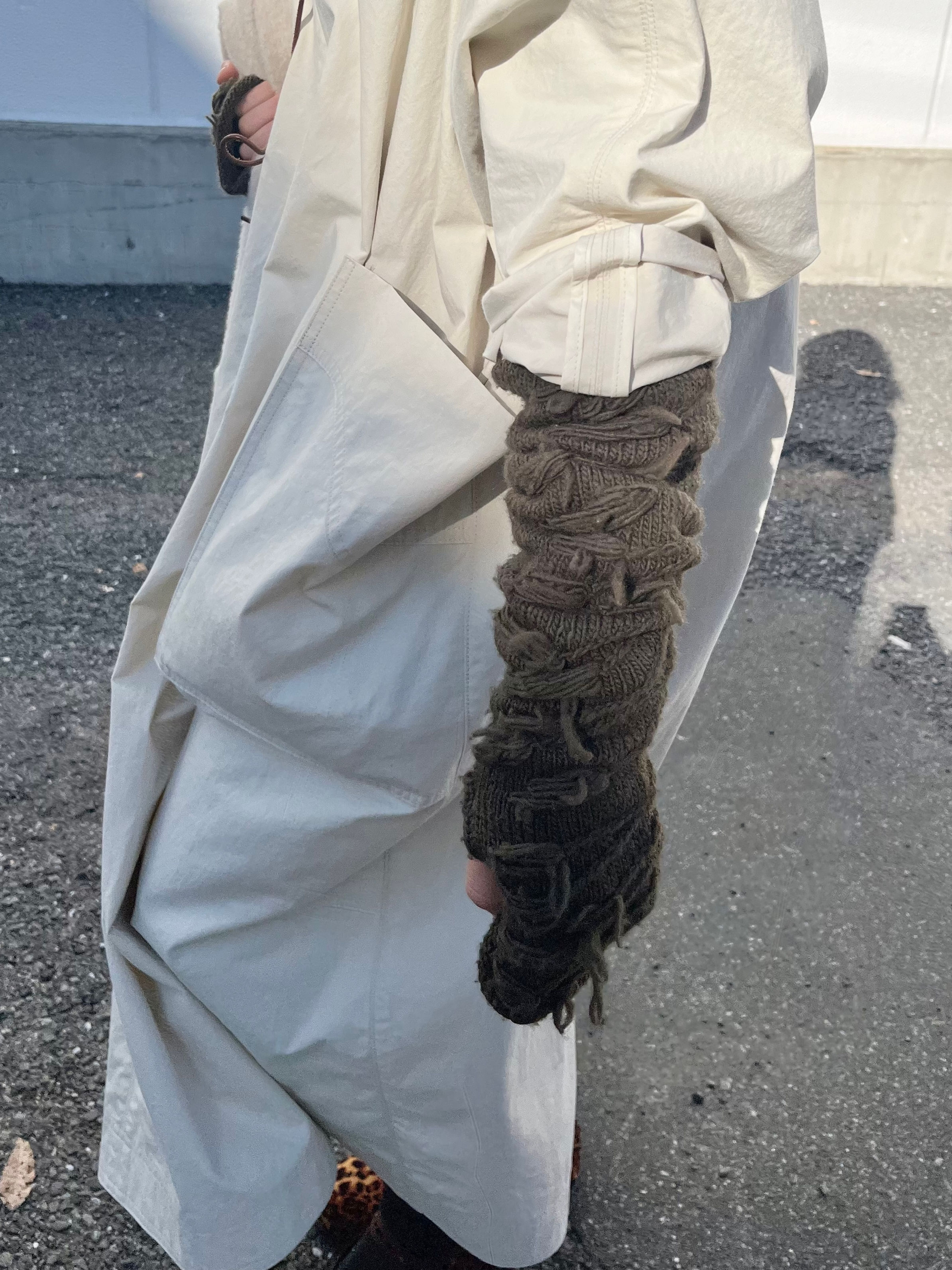 "susuki" hand knit wool arm warmer