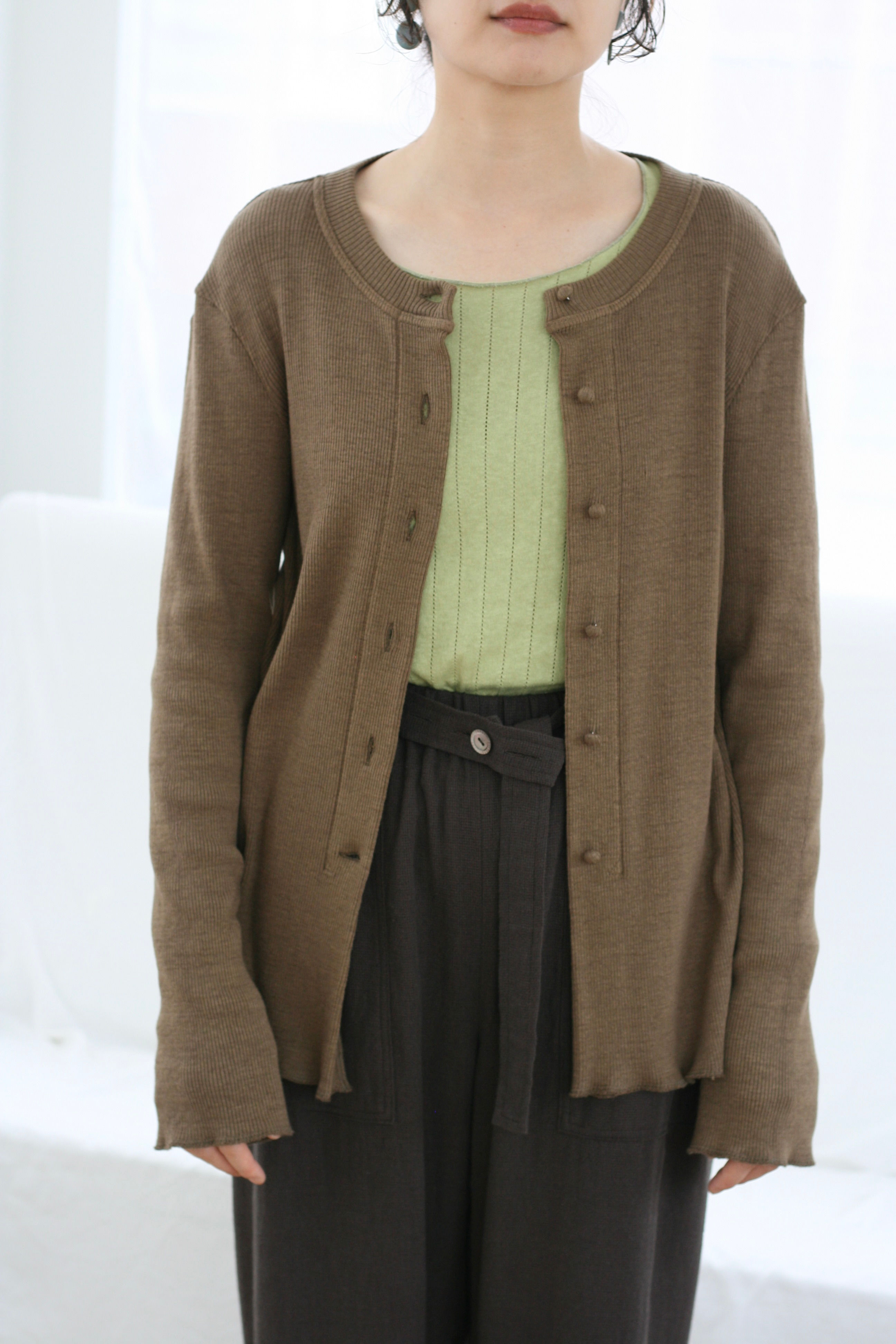 【27SS予約商品】garagara rib crew neck cardigan