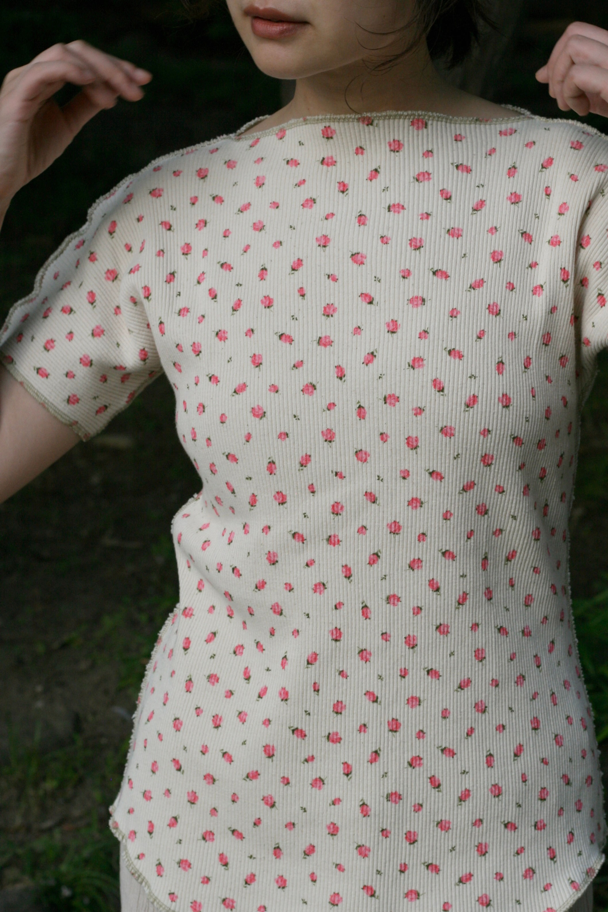 “kobana ga saita” printed rib tee