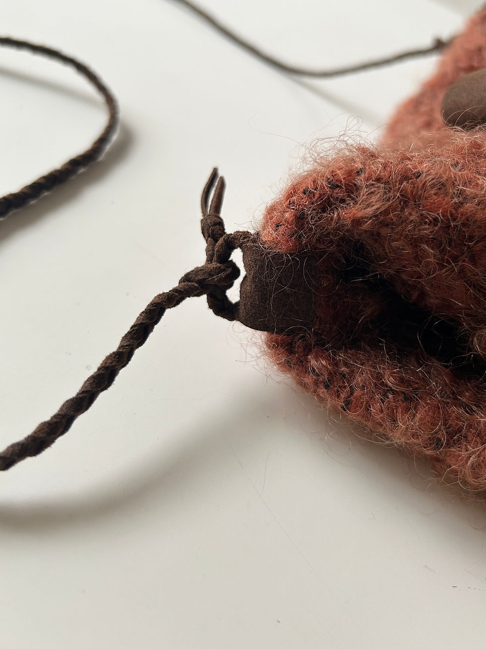 サムネイル： loop tweed jersey shoulder bag
