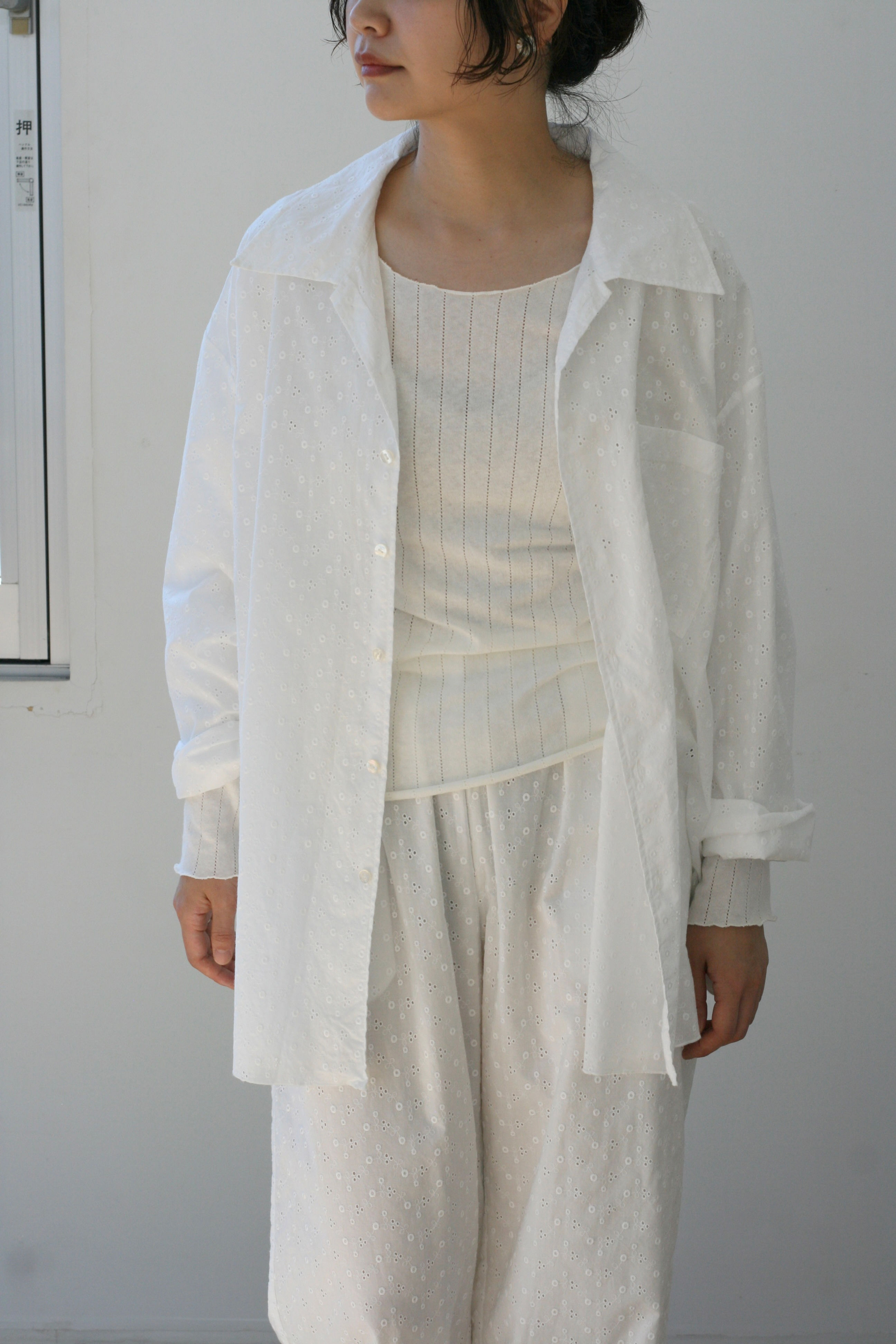 【27SS予約商品】little holes compact top