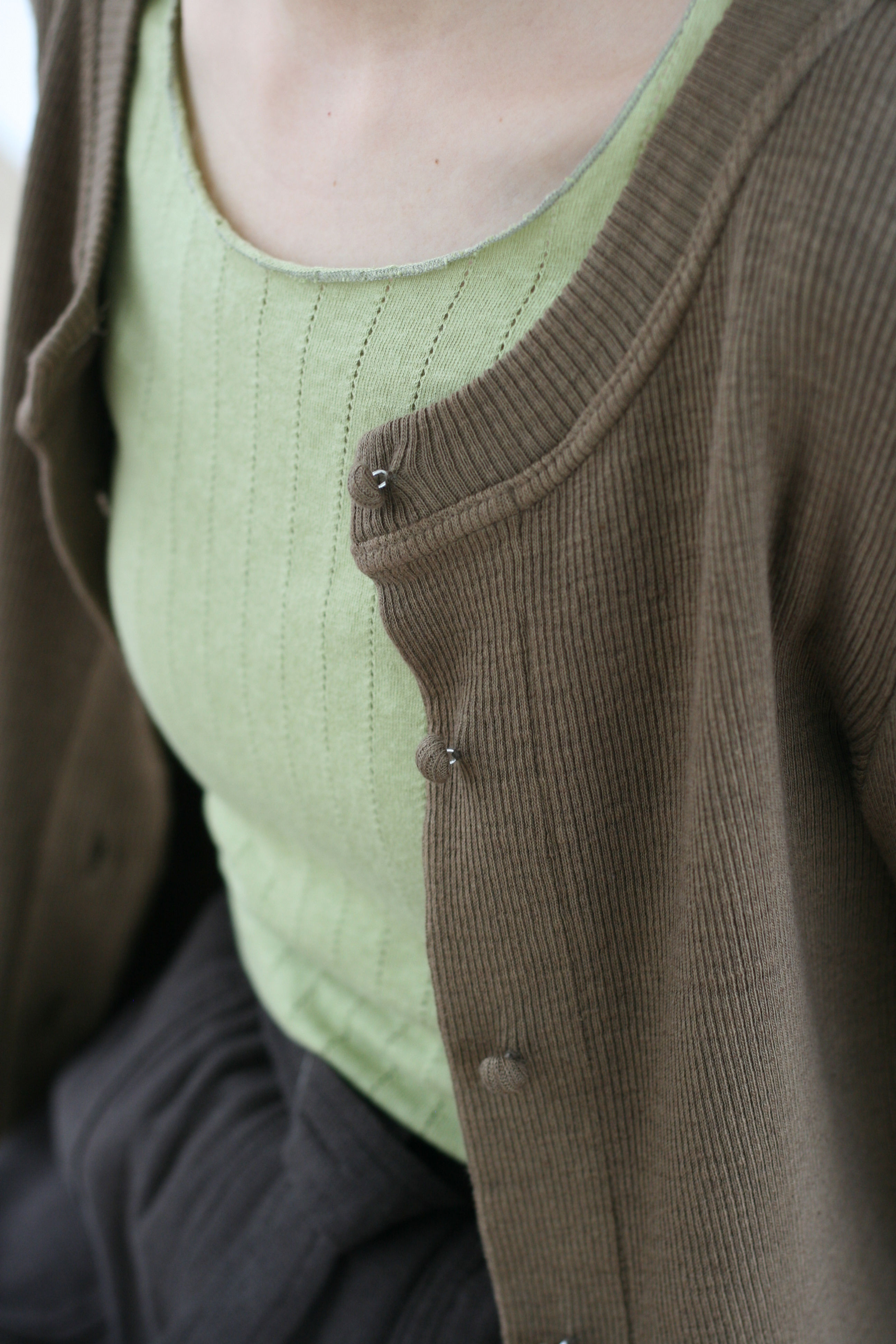 【27SS予約商品】garagara rib crew neck cardigan