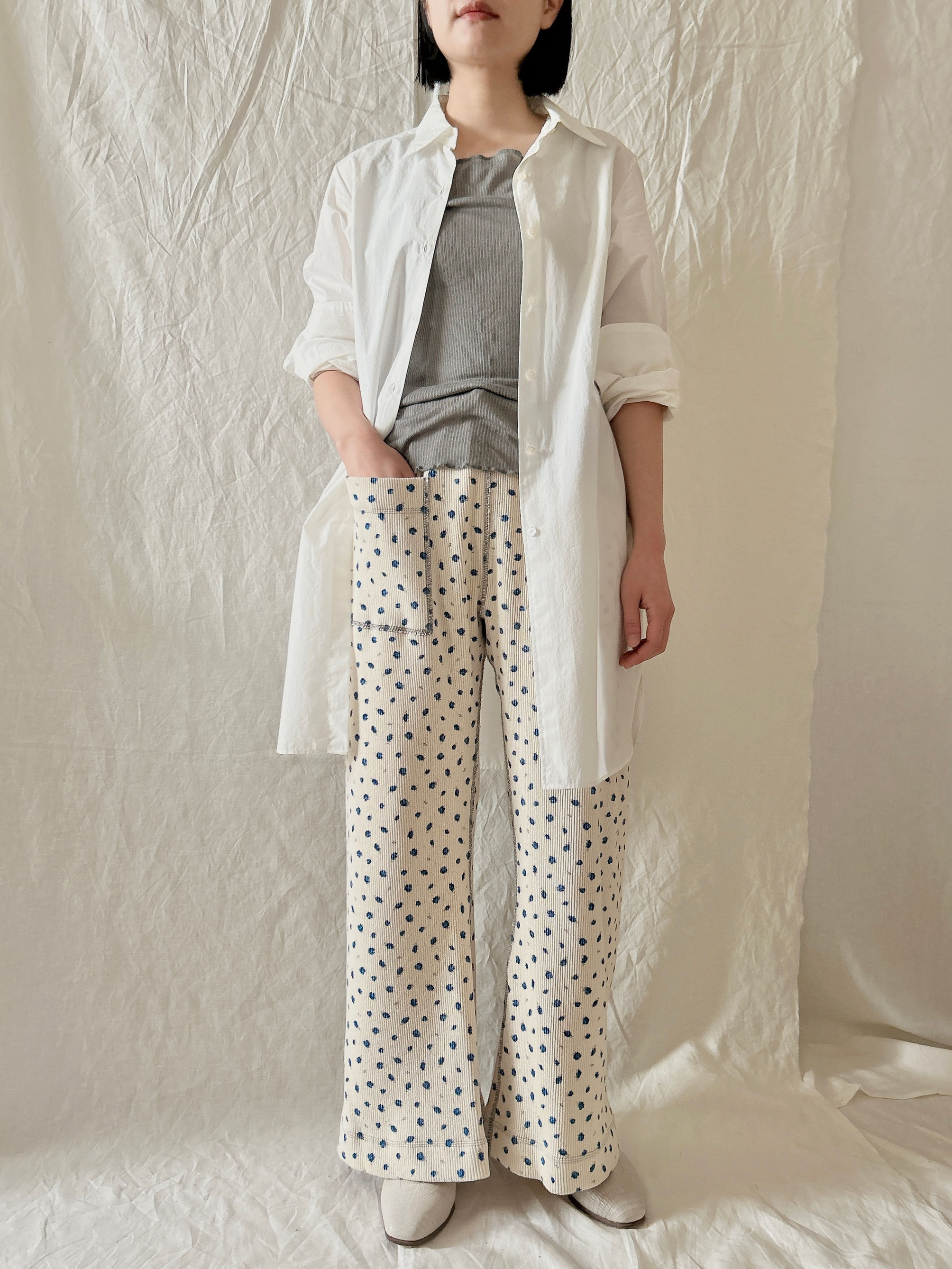 “kobana ga saita” printed rib pants