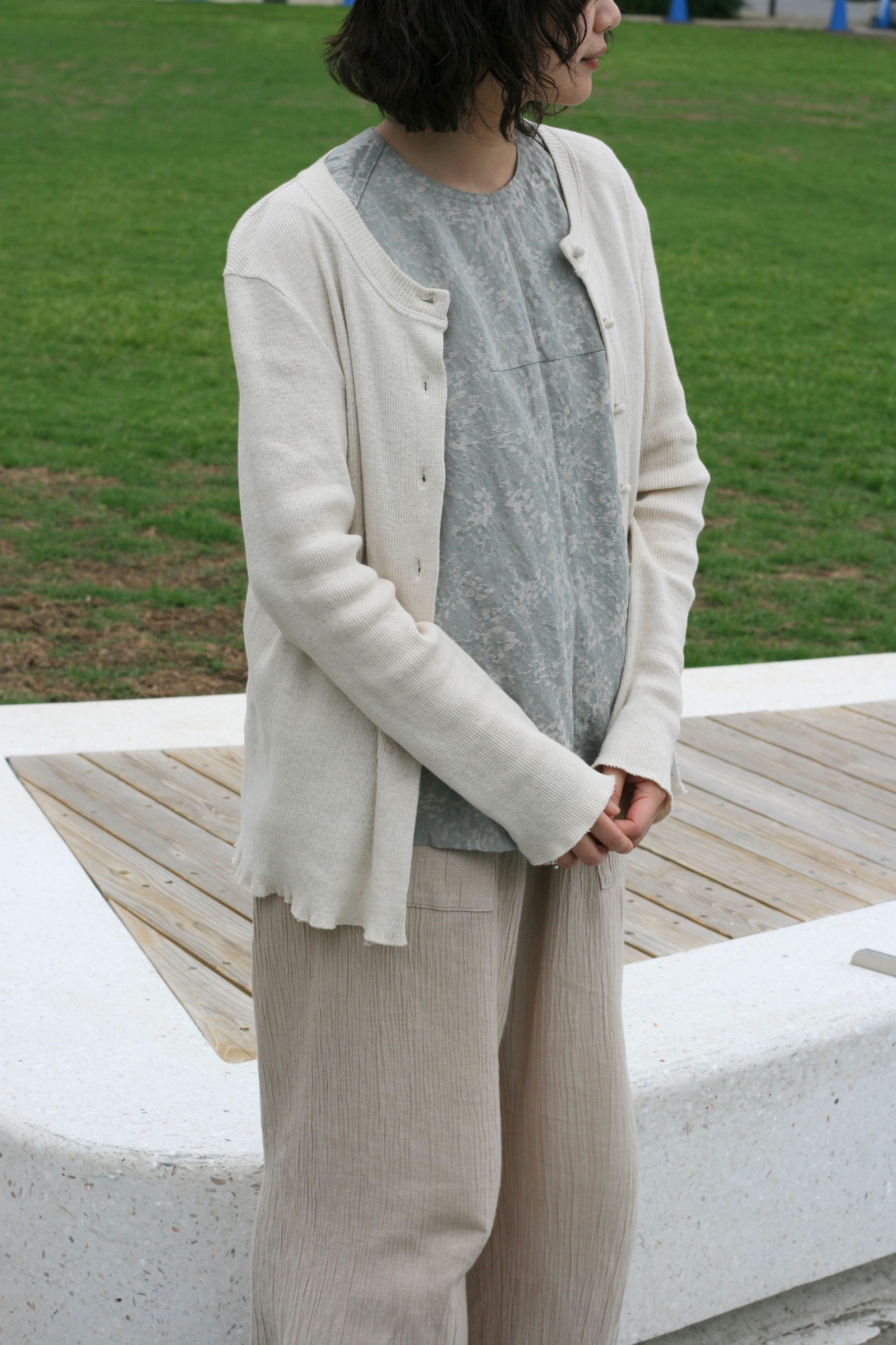 garagara rib crew neck cardigan