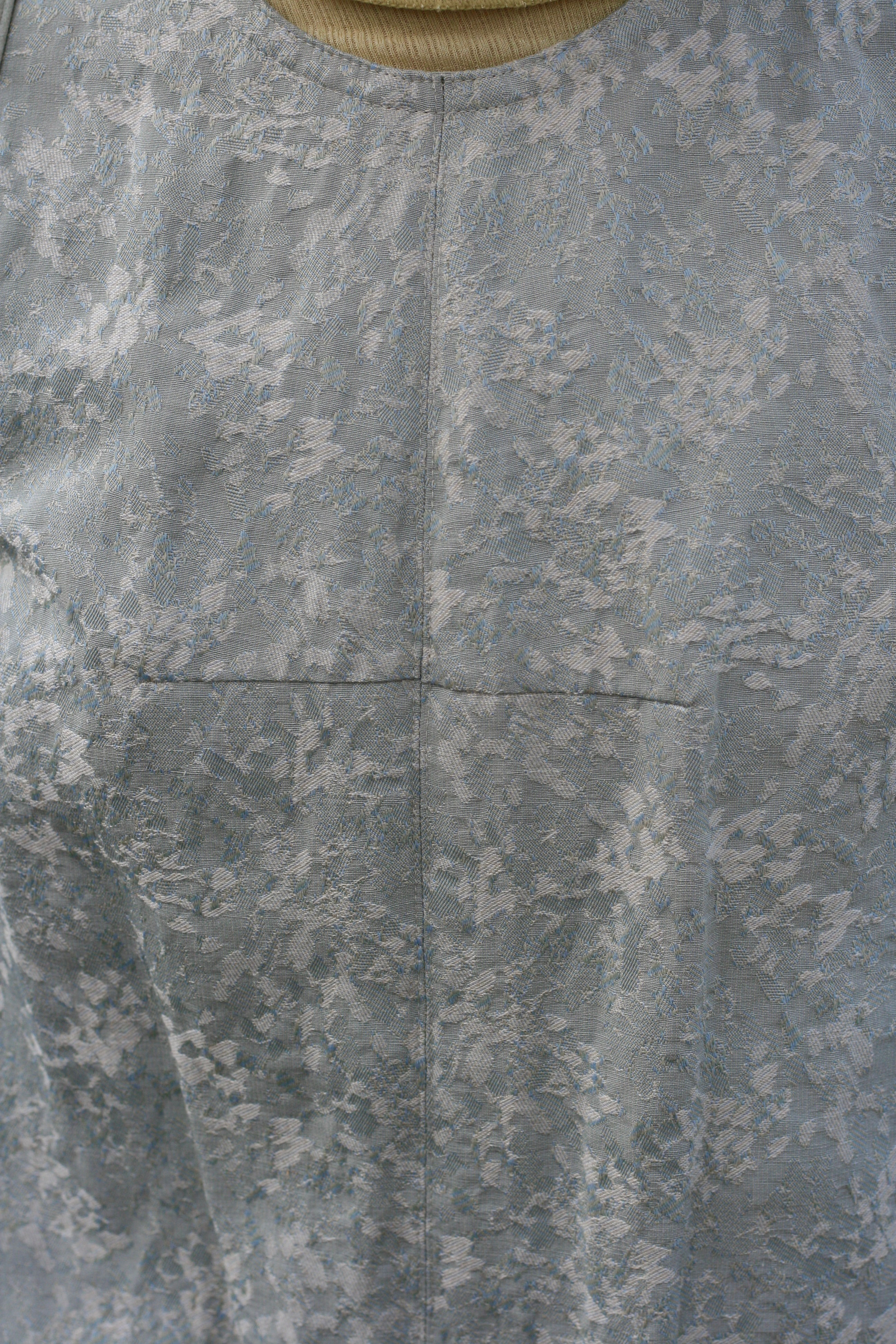 "refraction" jacquard sleeveless top