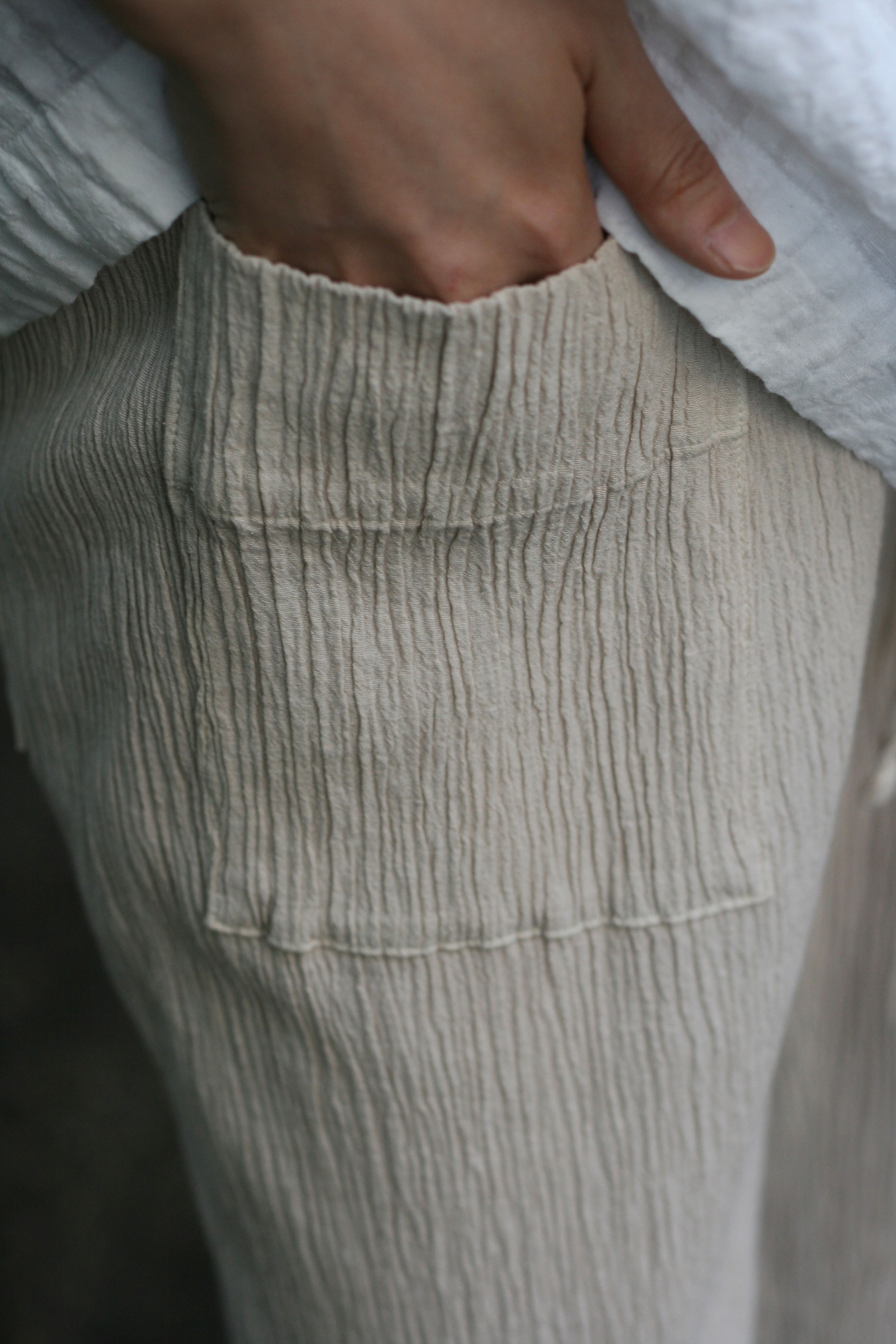 cotton banana yoryu loose pants