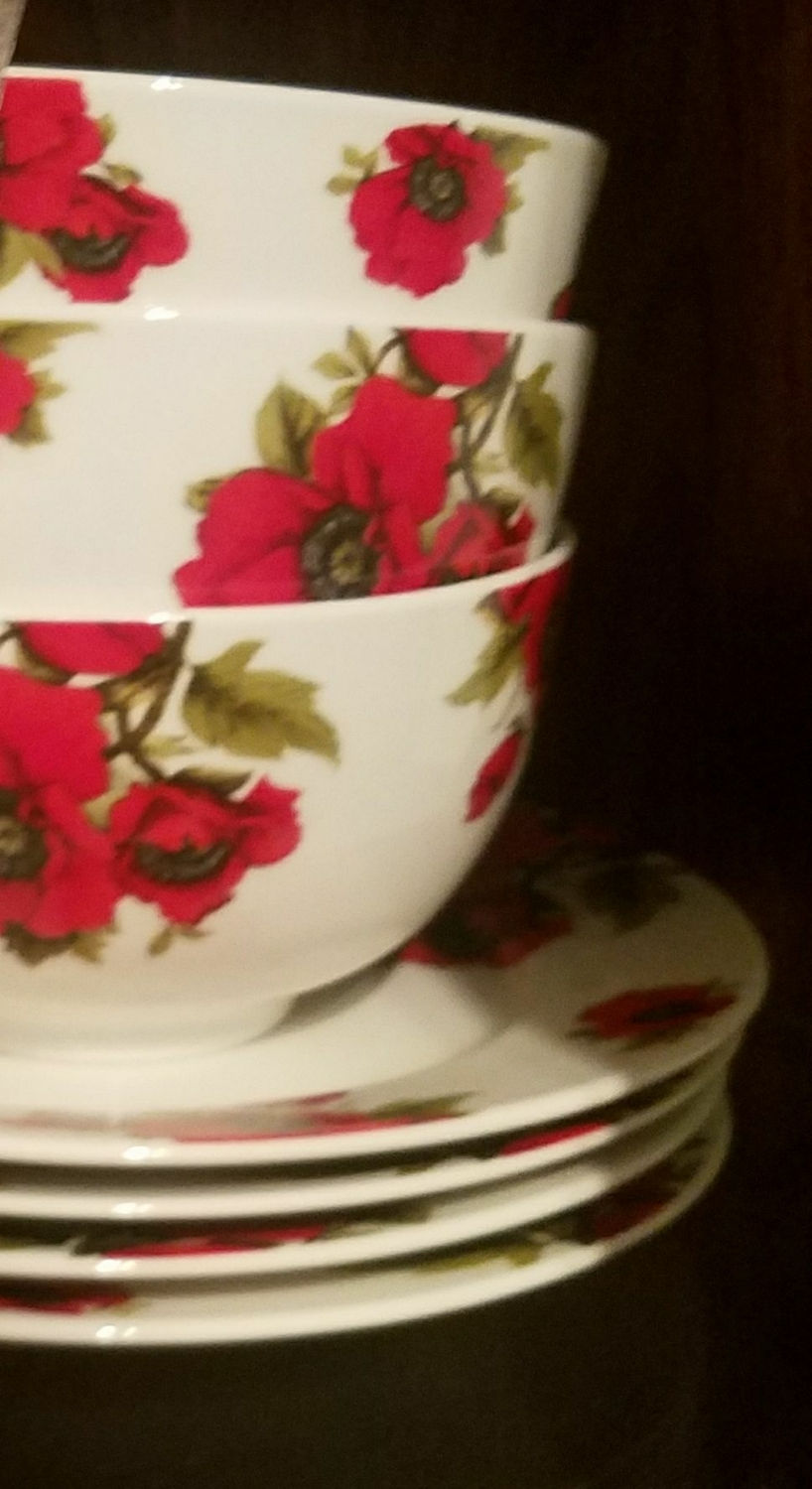 Thumbnail: Peppertree Imports Poppy Flower Set