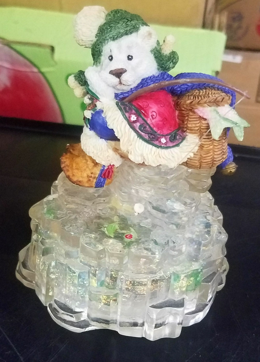 Musical Polar Ber Ice Fishing!