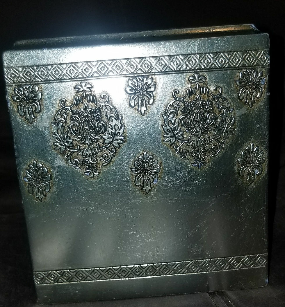 Thumbnail: Decorative Ceramic Tissue Box Cover