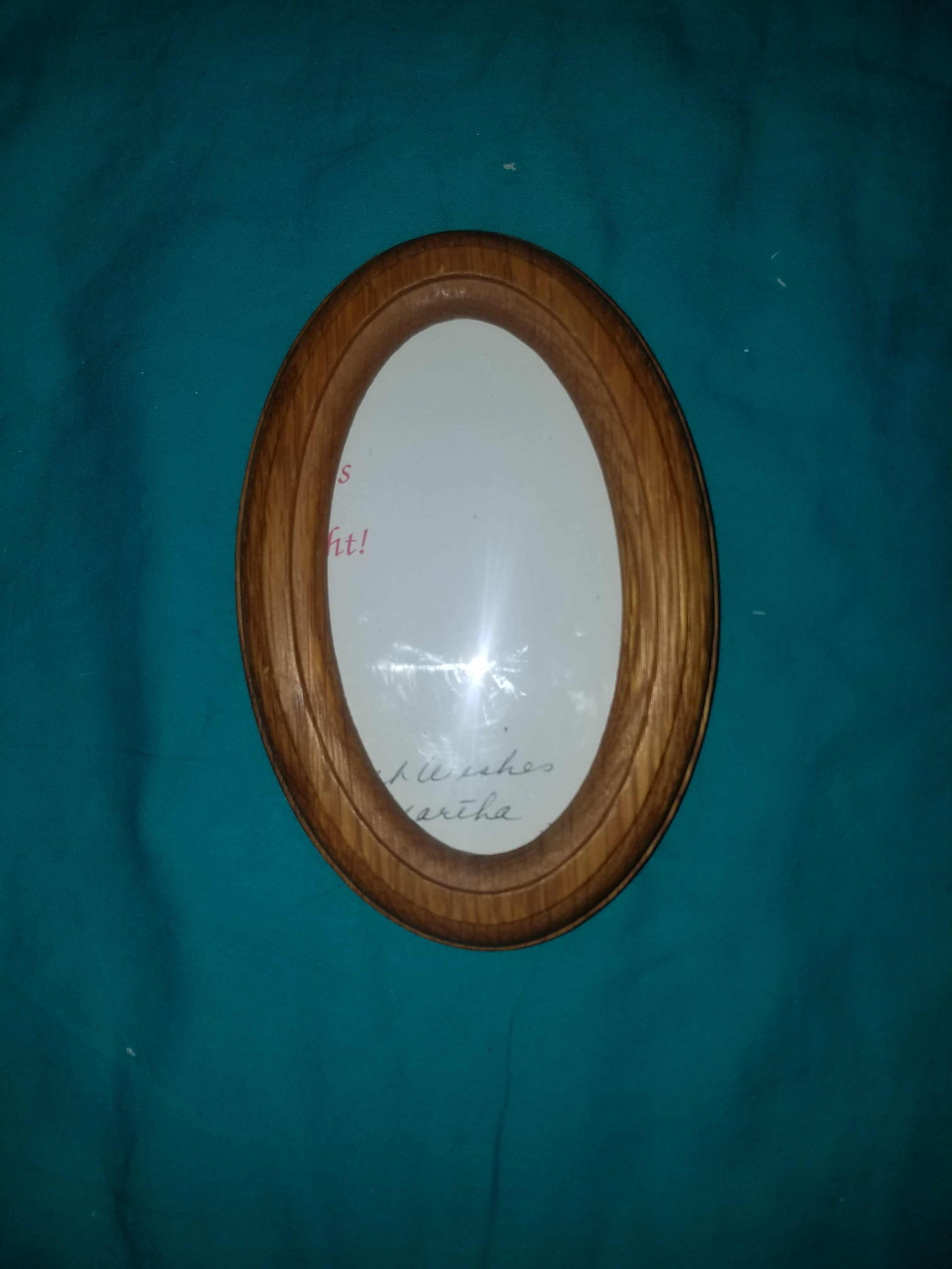 Small Oval Picture Frame 