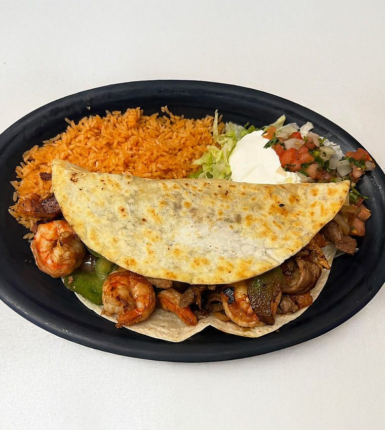 quesadilla real jalisco steak-stretched.jpg